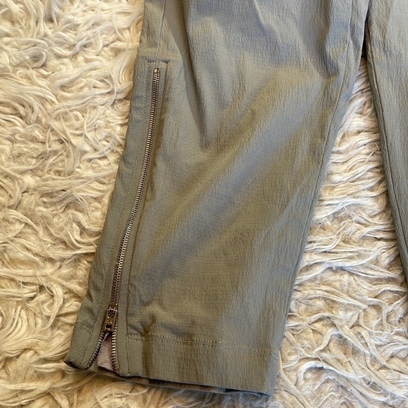 NWT Athleta Mod Trekkie Crop Silver Gray Skinny Pants - Picture 7 of 12